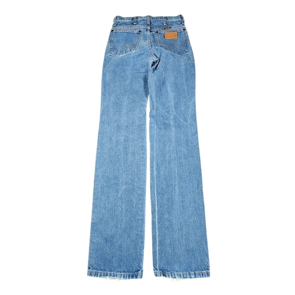 Wrangler 936 Slim Fit Cowboy Cut Jeans Mens 26x34 Blue Medium Wash Heavyweight